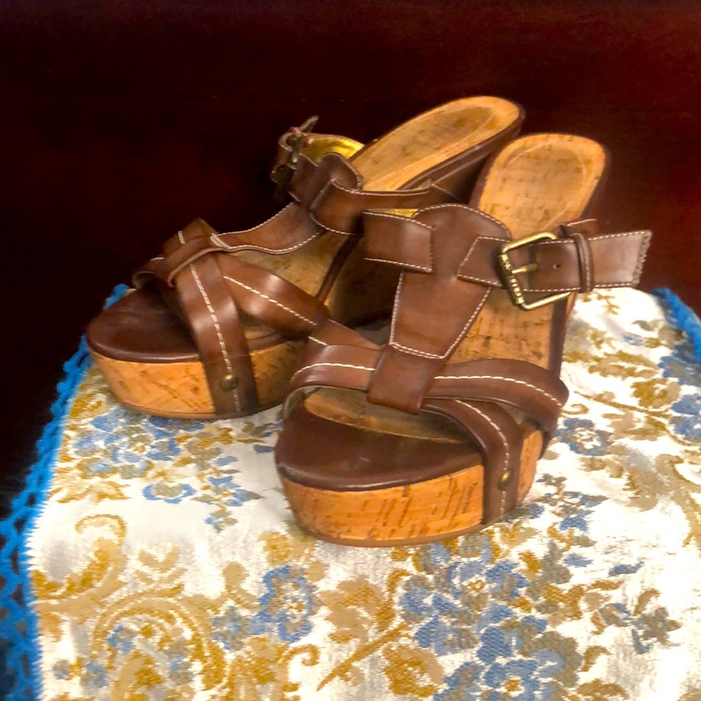 Guess wedge heel sandals